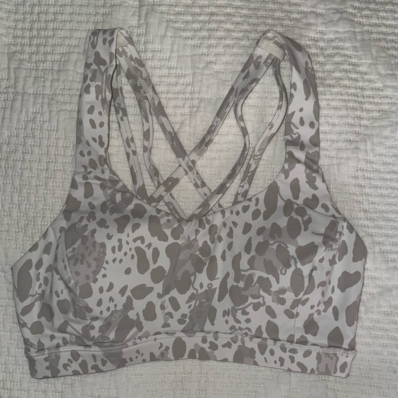 Lululemon Free to be Serene Bra - Picture 1 of 3